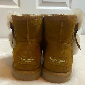 Kookaburra By Ugg’s low boots